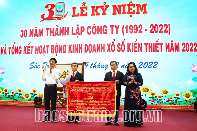 z3978742311060_706c86cdf5bf3d76f007aceff6536704.jpg
